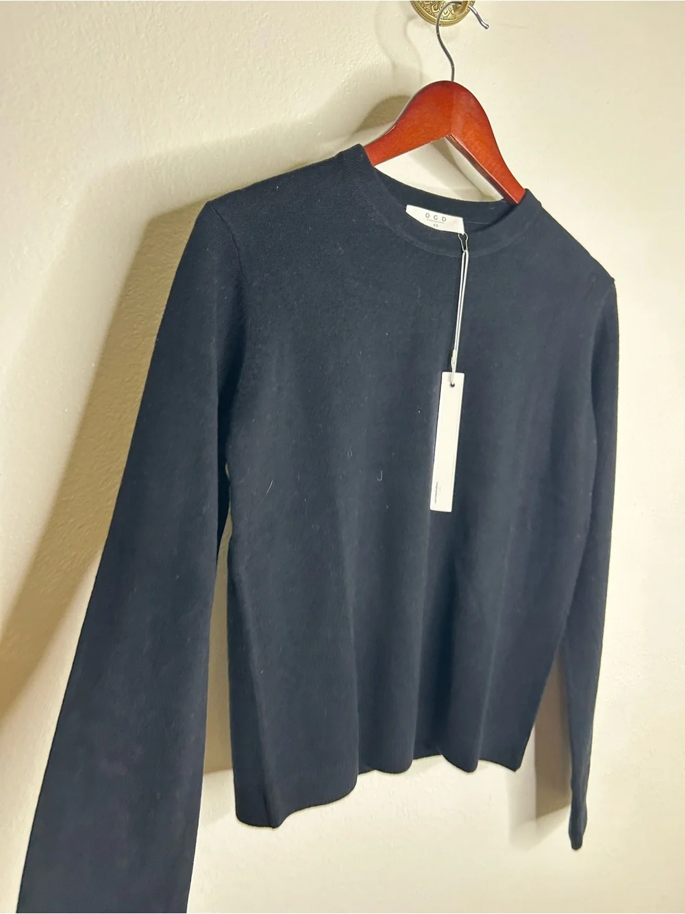 NWT One Grey Day 100% Merino Wool Fine Knit Black Crew Neck Pullover Sweater
